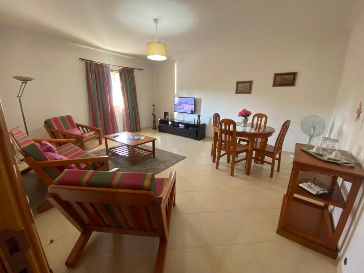 Appartement Near Faro's Airport *
