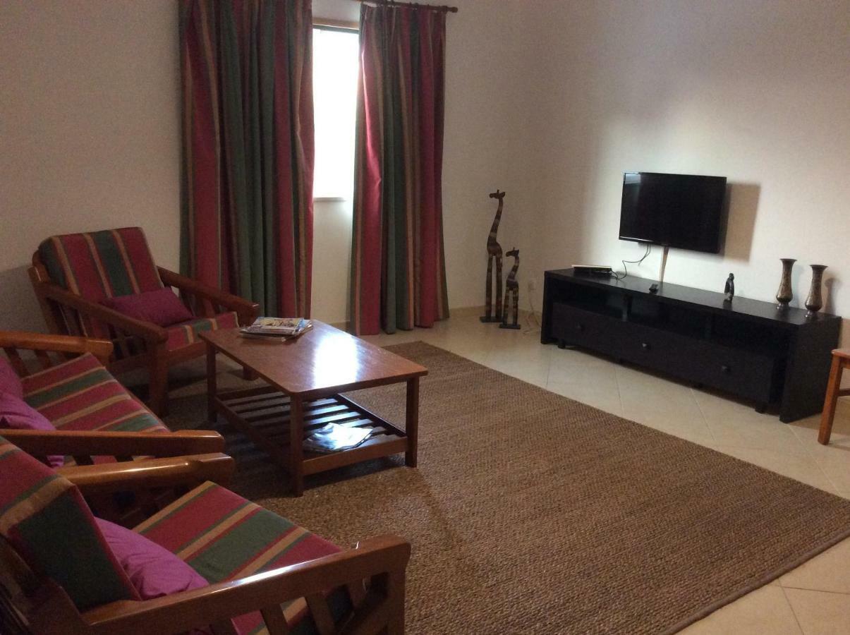 Near Faro's Airport Appartement *